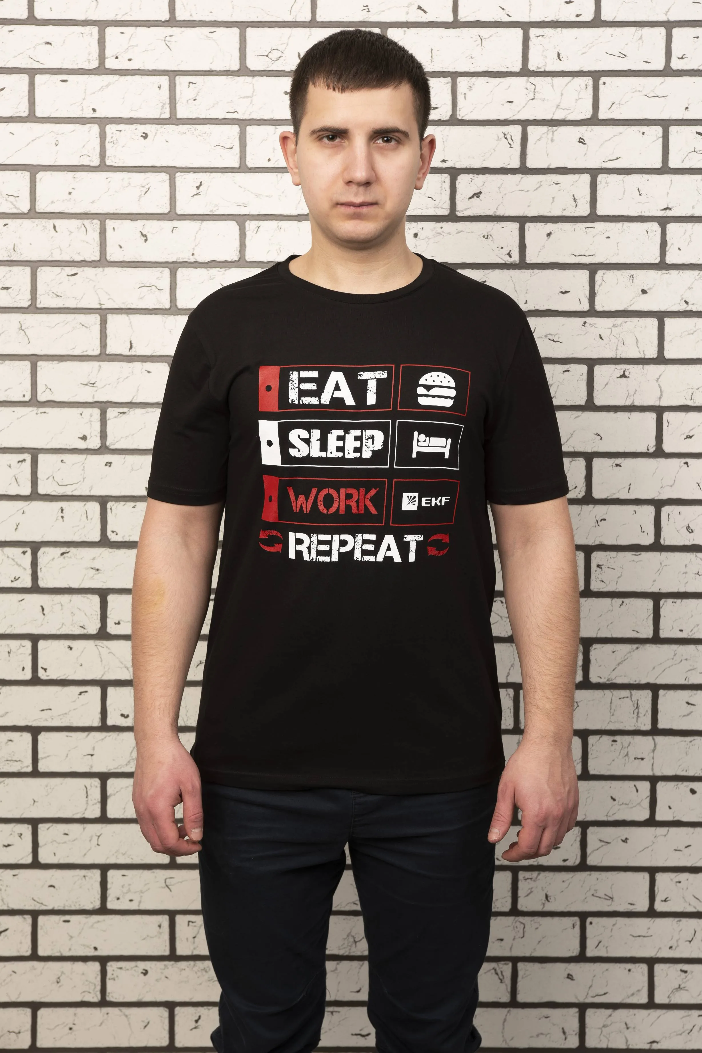 Футболка черная EAT, SLEEP, WORK XL Футболка черная EAT, SLEEP, WORK XL
