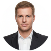 Константин Попов