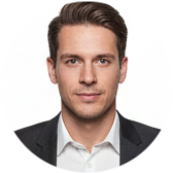 Роман Попов